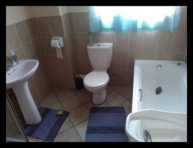 2 BEDROOM PROPERTY TO RENT IN VORNA VALLEY